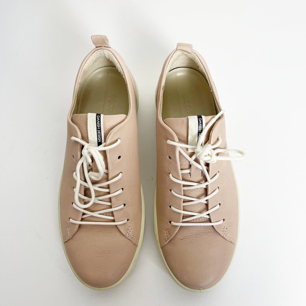 ECCO Soft Premium Leather Sneaker